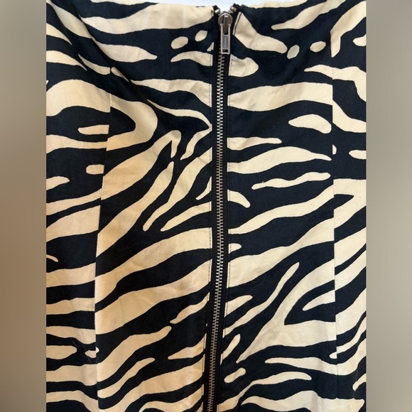 The Limited Zebra Print Strapless Dress - Picture 11 of 12